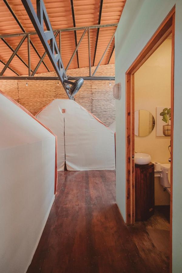 Habitat Surf Glamp Hotell Playa Santa Teresa  Eksteriør bilde